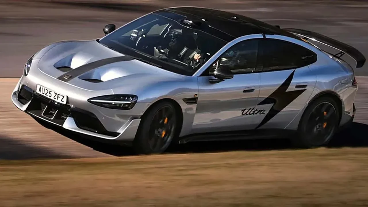 Dünyanın en zorlu pisti, yeni kralını tanıdı: Çinli otomobil Nürburgring'de rakiplerini ezdi geçti