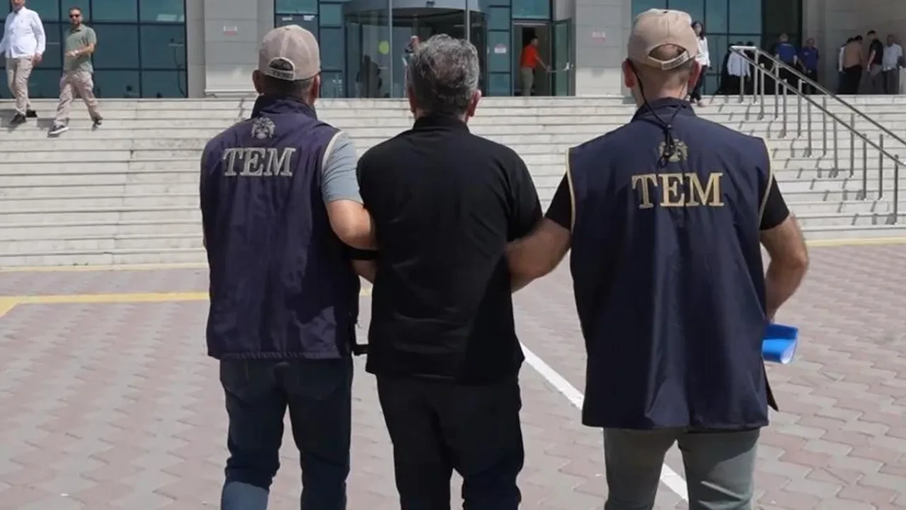 FETÖ firarisi eski emniyet müdürü gizlendiği yerde yakalandı