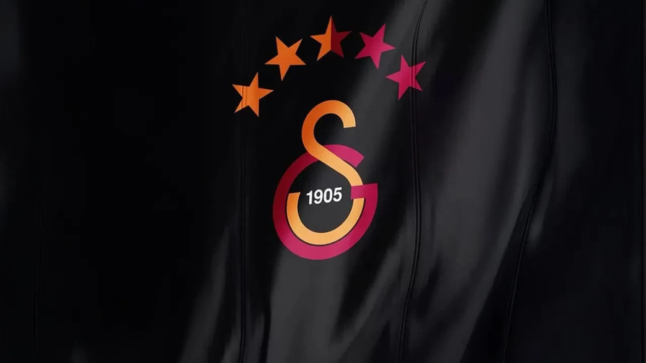 Galatasaray'ın yıldızı gidiyor! Eşyalarını topladı, ayrılık yakın