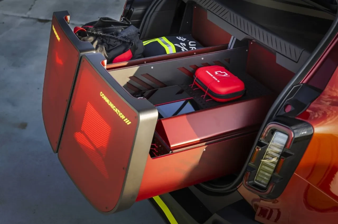 Renault'tan eşi benzerine pek rastlanmayan tasarım! Buna sadece "araba" demek haksızlık olur