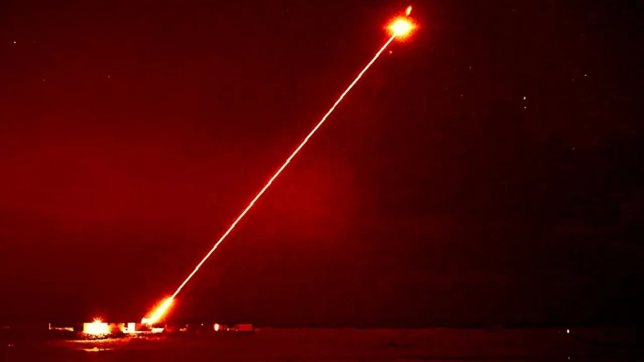 Rusya'dan lazer silahı itirafı: Denedik ve başardık!