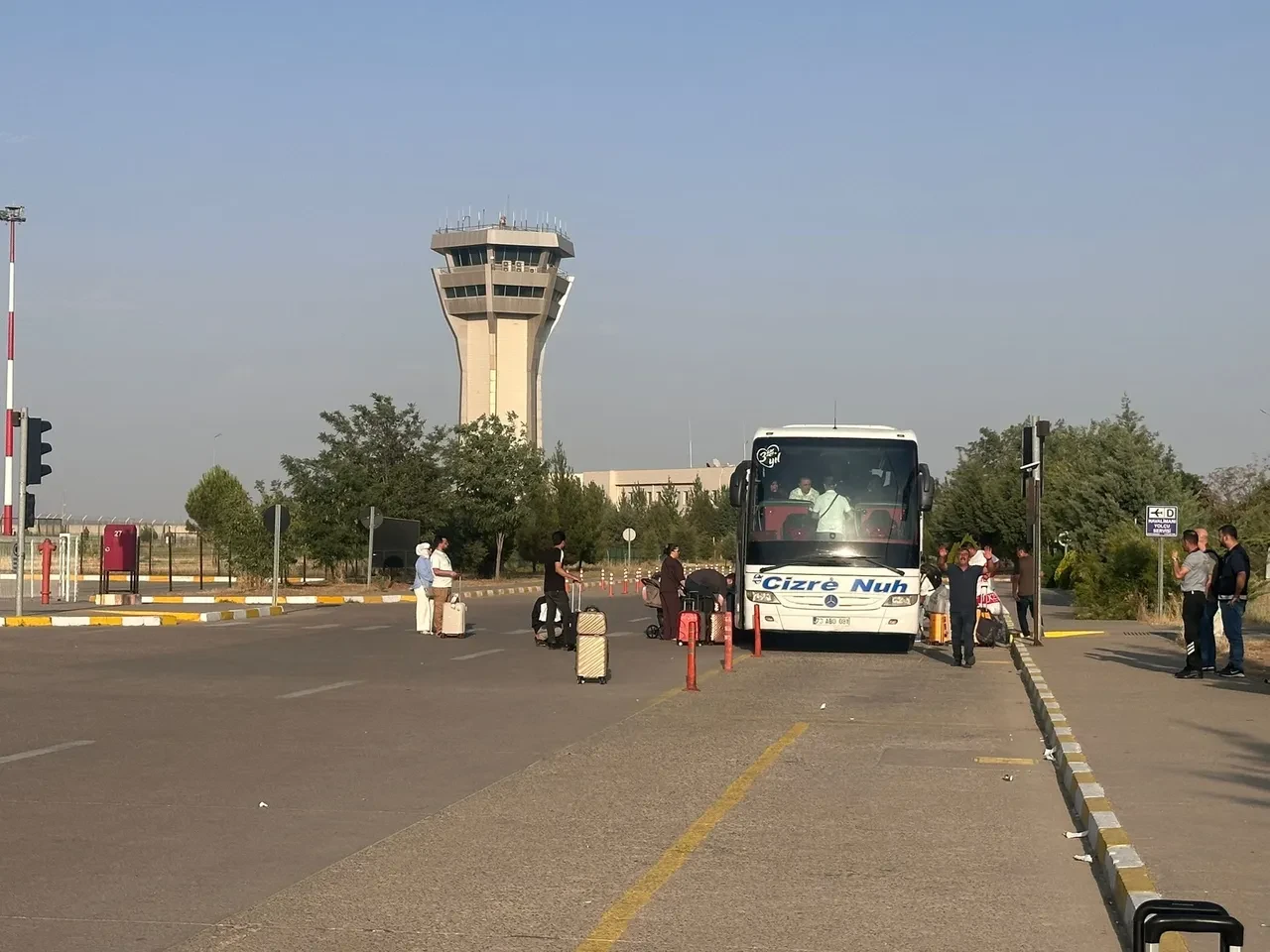 Uçuşlar gerçekleştirilemedi zorunlu Şırnak'a inişler gerçekleştirildi