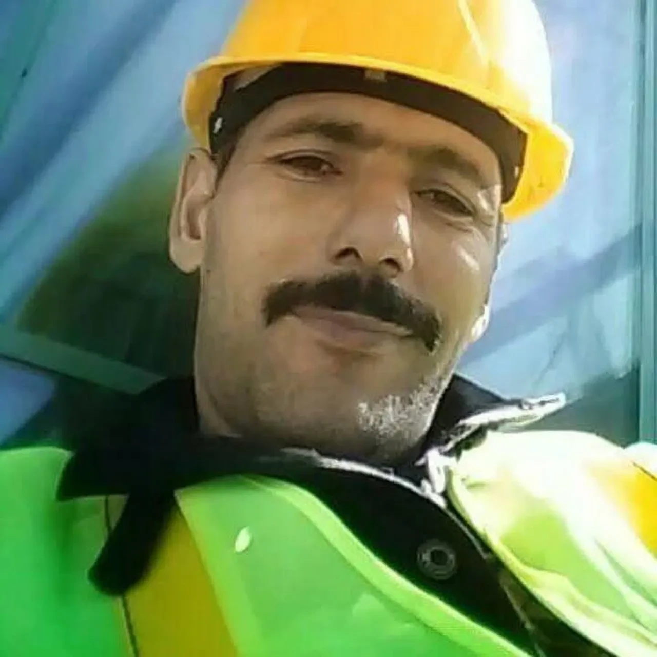 Aile içi vahşet: 17 yaşındaki çocuk kız arkadaşına mesaj atan babasını öldürdü