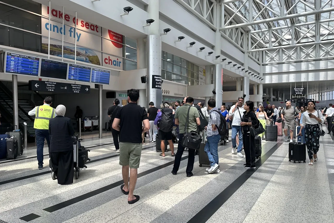Beyrut'taki havalimanına savaş engeli! Uçuş iptalleri yoğunluk oluşturdu
