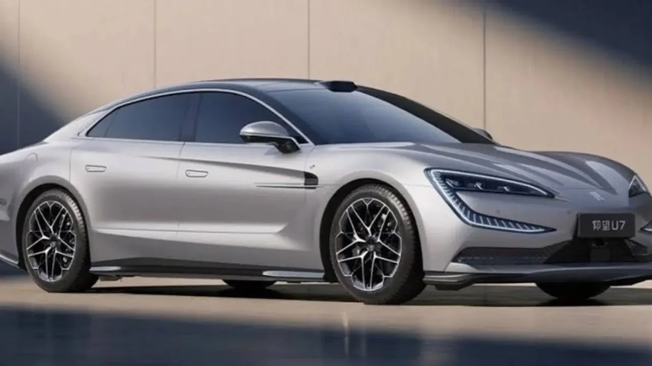 BYD, 1.287 beygirlik U7’nin teslimatlarına başladı