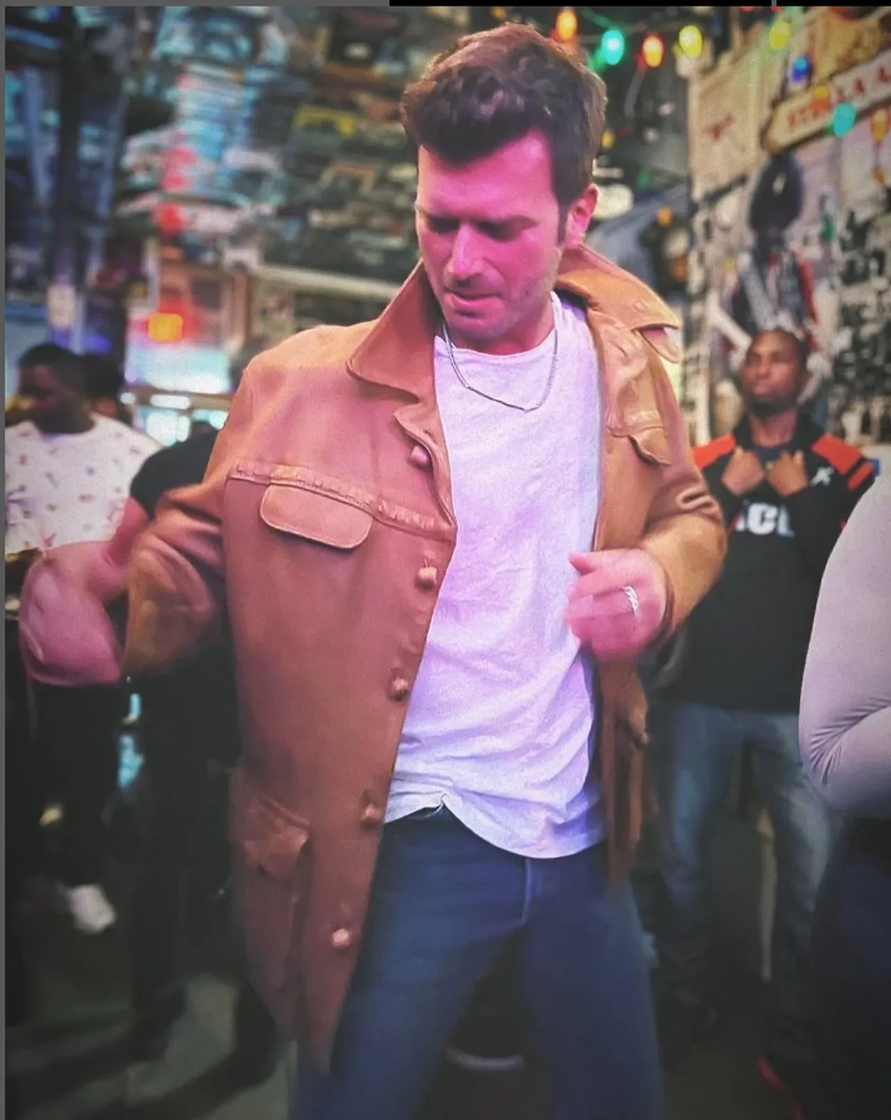 Ekranlara dönecek Kıvanç Tatlıtuğ'dan yeni imaj! Görenler "Ne yapsa yakışıyor" dedi