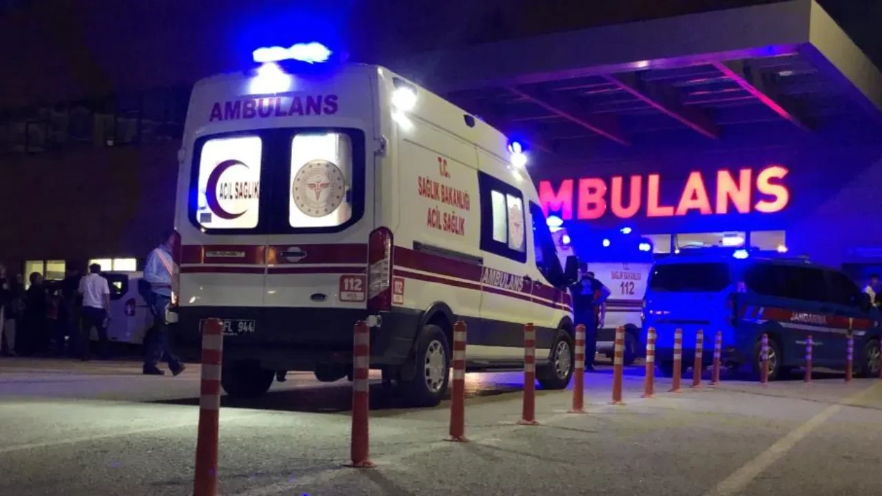 Konya'da yolcu otobüsü ile otomobil çarpıştı: Ölü ve yaralılar var