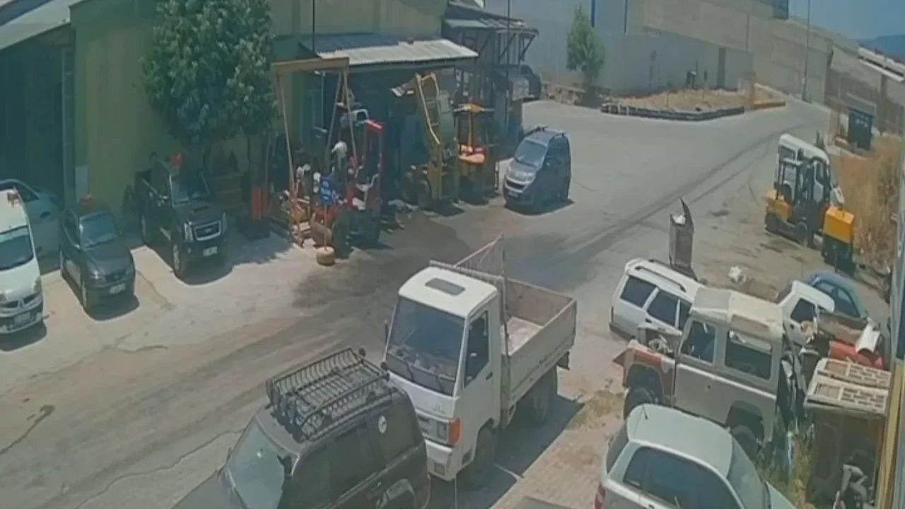Temizlik yaparken feci kaza! Yıkama sırasında elektrik akımına kapıldı