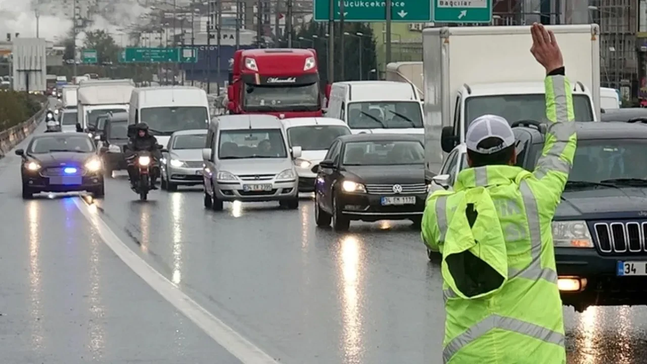 Denetimler sıklaştı! Binlerce sürücünün ehliyeti gitti