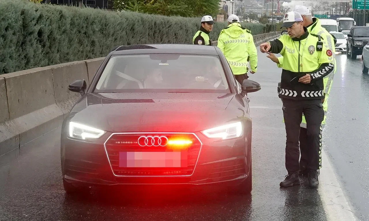 Denetimler sıklaştı! Binlerce sürücünün ehliyeti gitti