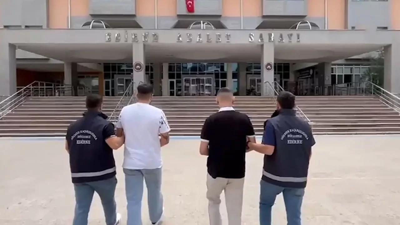 FETÖ'cüleri yurt dışına kaçıran 2 organizatör tutuklandı