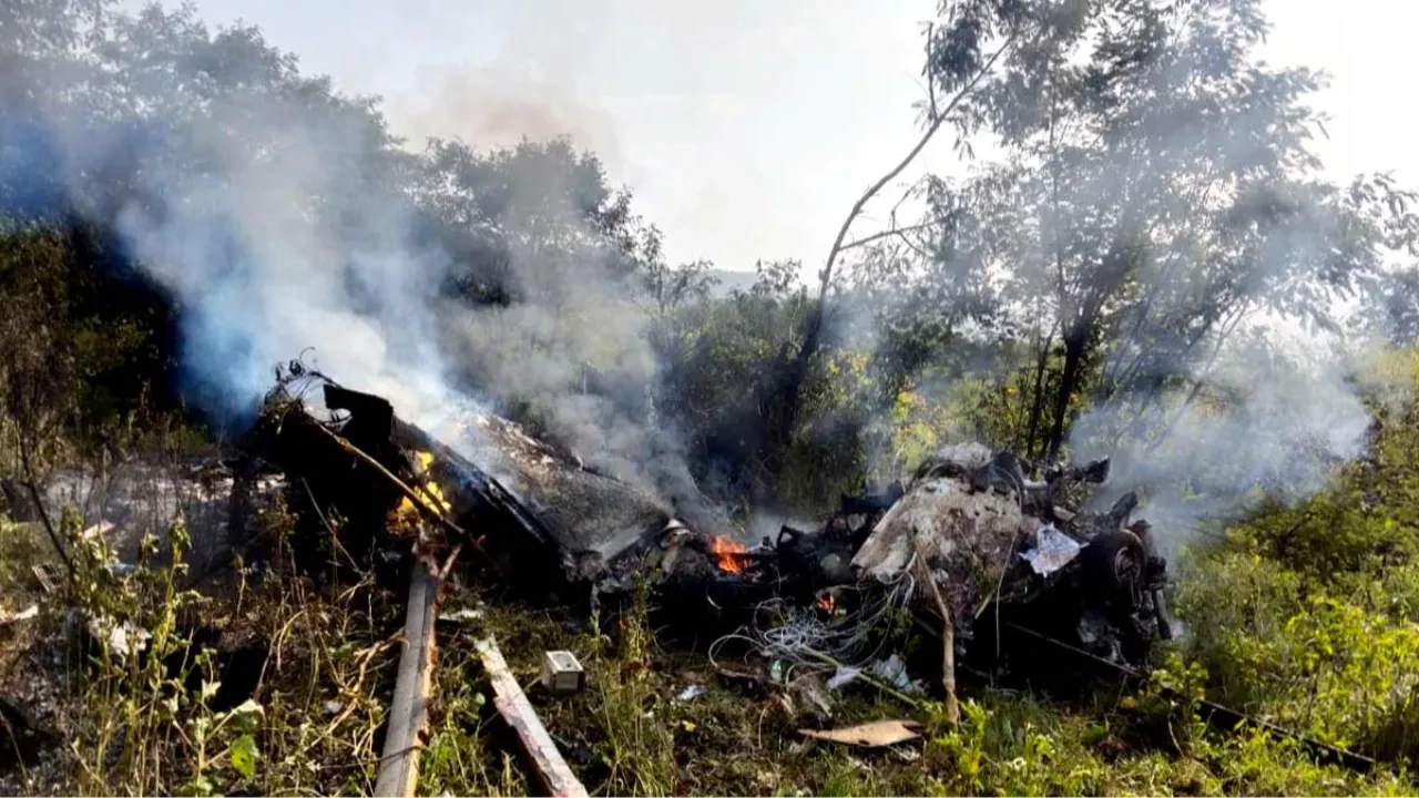 Hindistan'da  bu kez helikopter kazası: Çok sayıda kişi hayatını kaybetti