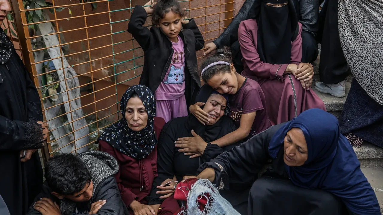 İsrail yine yardım bekleyen Filistinlileri vurdu: Çok sayıda ölü ve yaralı var