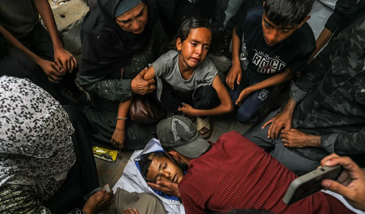 İsrail yine yardım bekleyen Filistinlileri vurdu: Çok sayıda ölü ve yaralı var