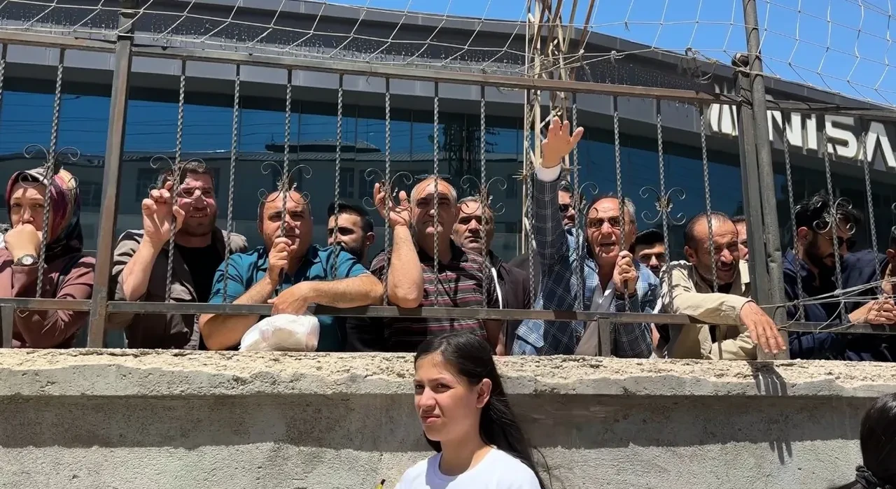 LGS sınavına giren öğrencilerin molasında ilginç anlar yaşandı