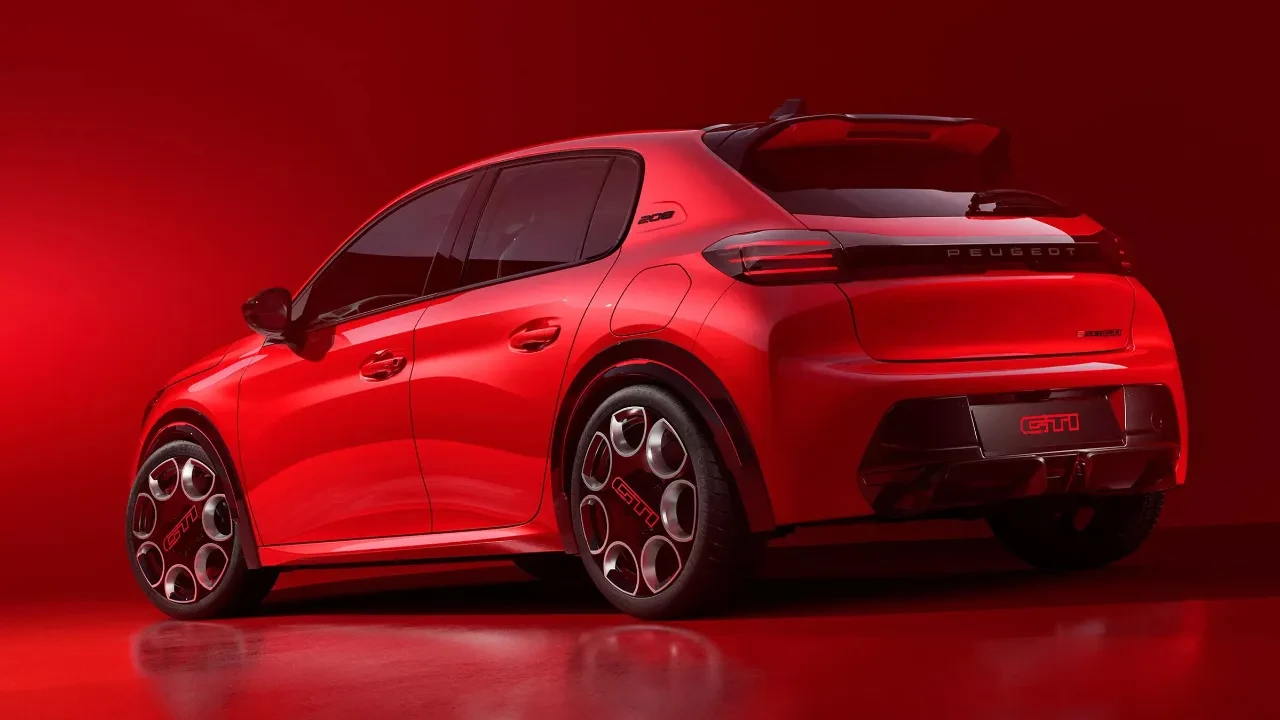 Peugeot E-208 GTi tanıtıldı: Efsane geri döndü, üstelik elektrikli