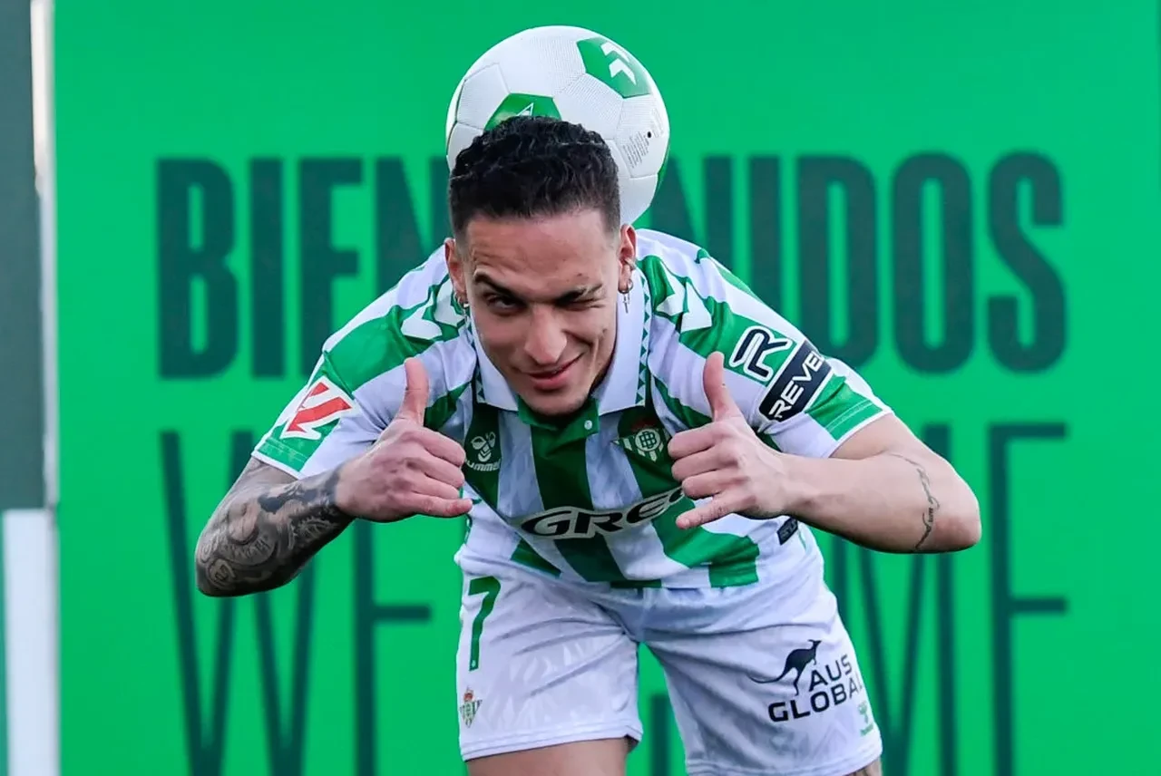 Transfer rekoru kıran yıldız listede! Fenerbahçe'den hücum hattına çifte bomba