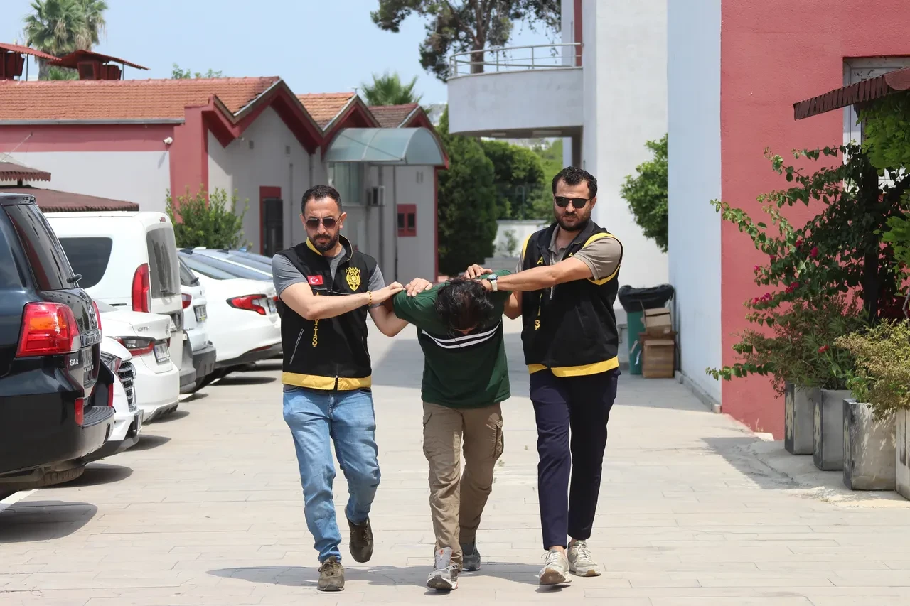 Adana'da 2 genci öldüresiyle dövmüştü! Yeni işkence görüntüleri ortaya çıktı