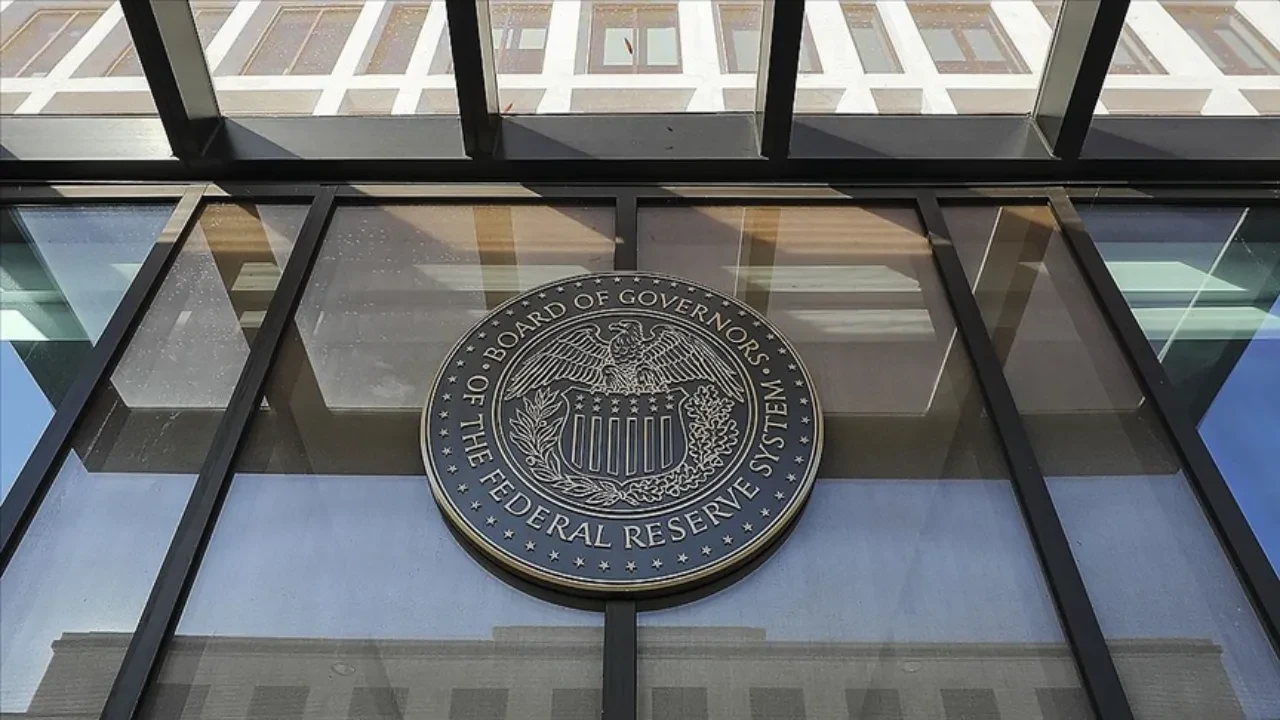 Fed'in faiz indirim sürecine ilişkin belirsizlik devam ediyor