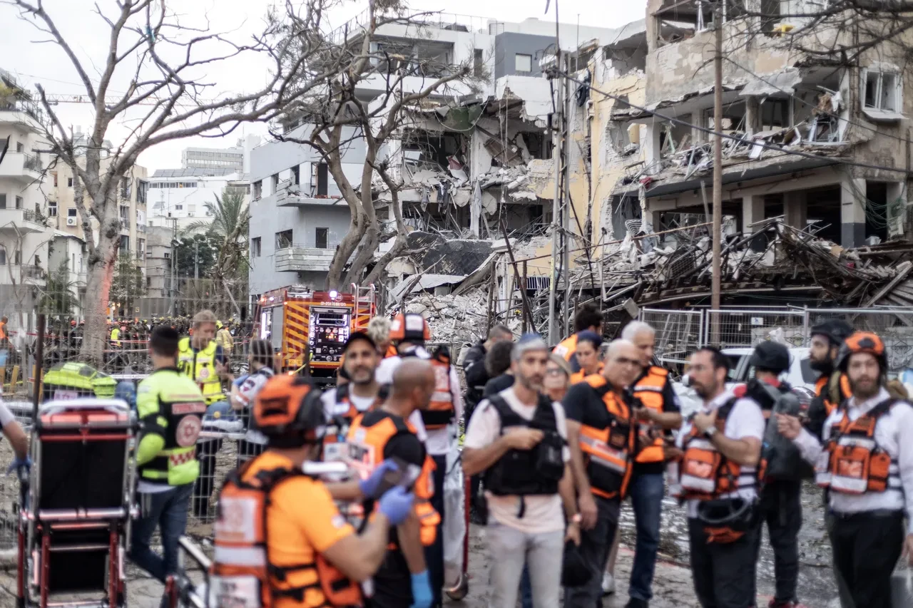 İran, gece boyu füze yağdırdı! İsrail sokaklarında büyük yıkım: Gün ağarınca ortaya çıktı