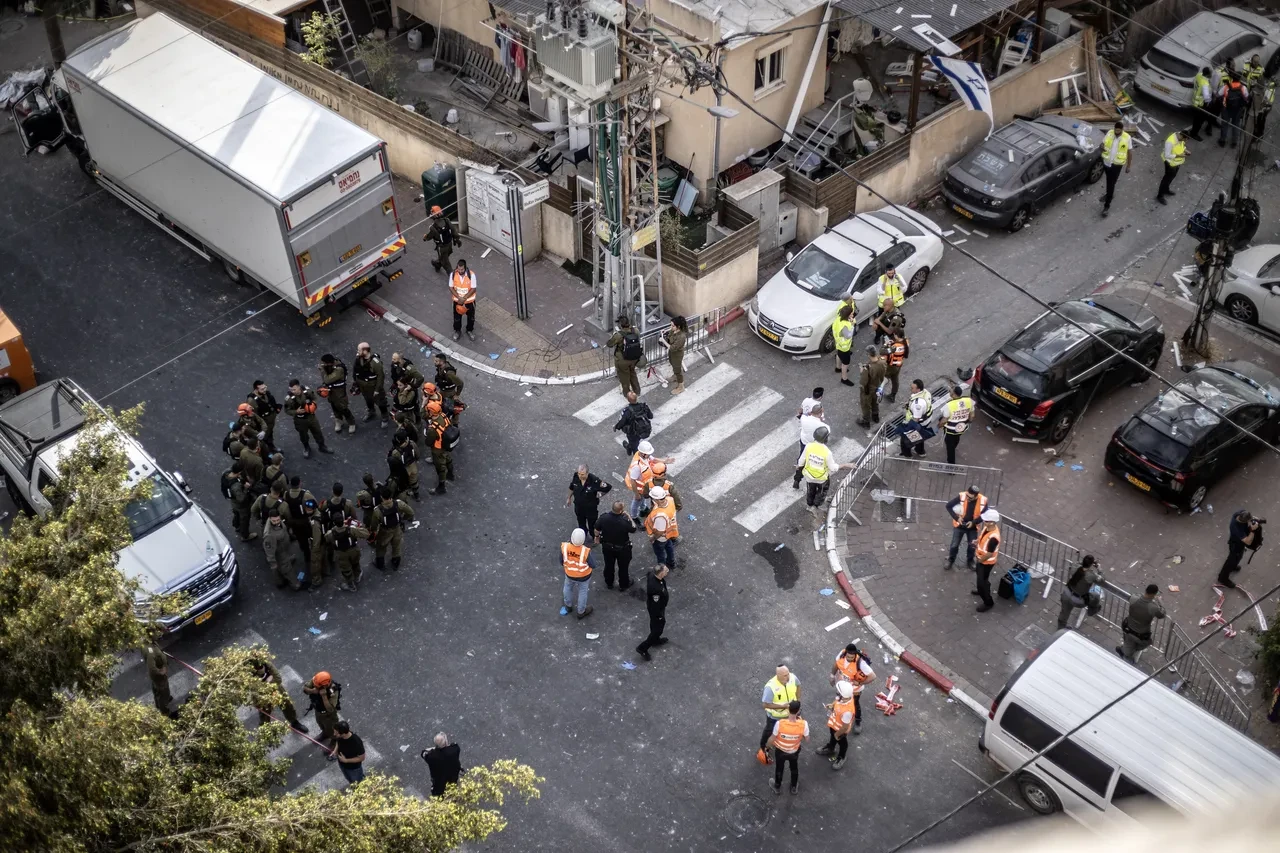 İran, gece boyu füze yağdırdı! İsrail sokaklarında büyük yıkım: Gün ağarınca ortaya çıktı