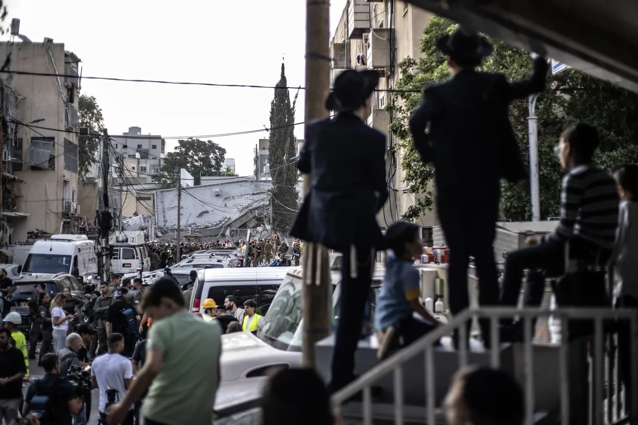 İran, gece boyu füze yağdırdı! İsrail sokaklarında büyük yıkım: Gün ağarınca ortaya çıktı