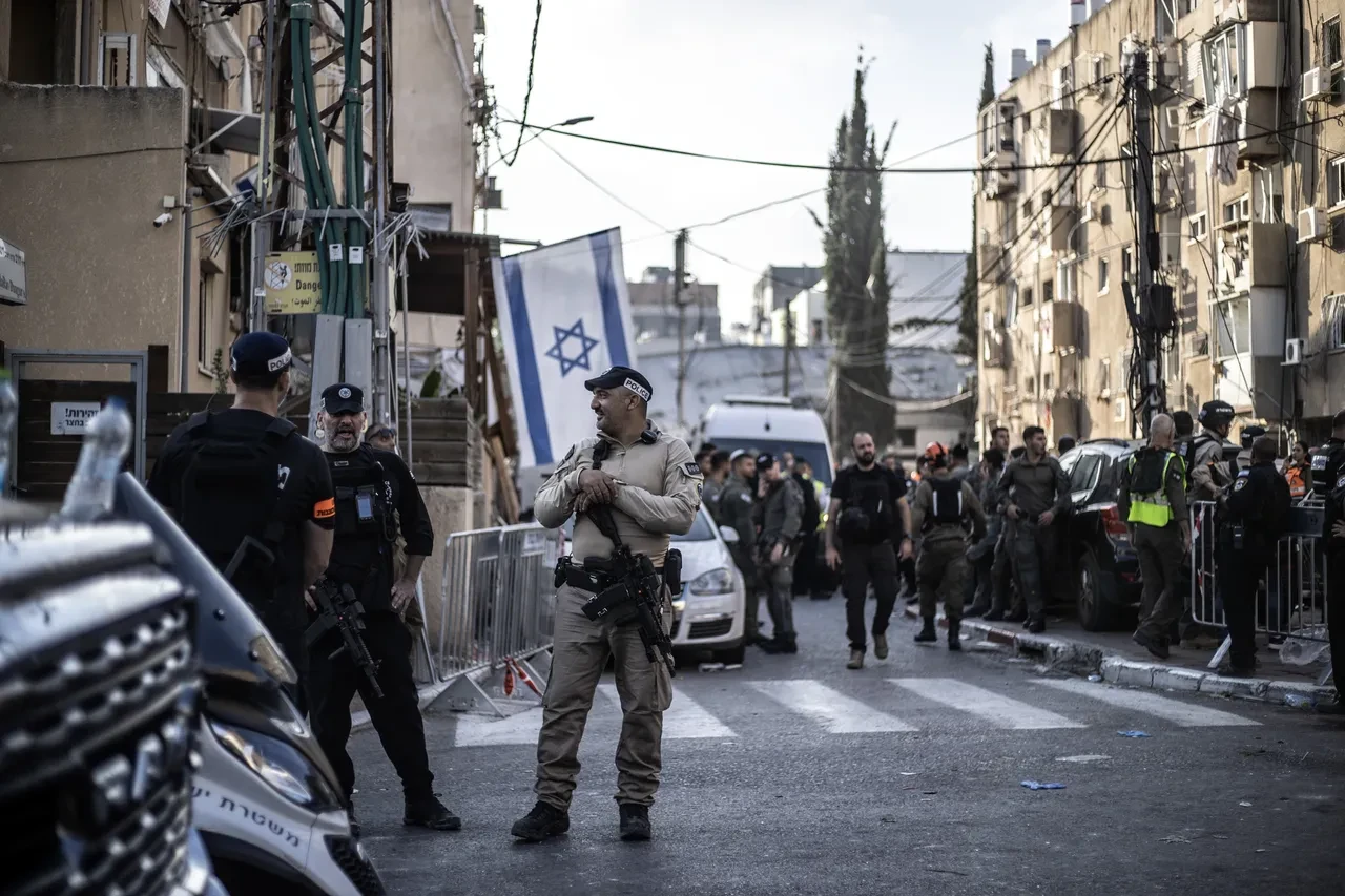 İran, gece boyu füze yağdırdı! İsrail sokaklarında büyük yıkım: Gün ağarınca ortaya çıktı