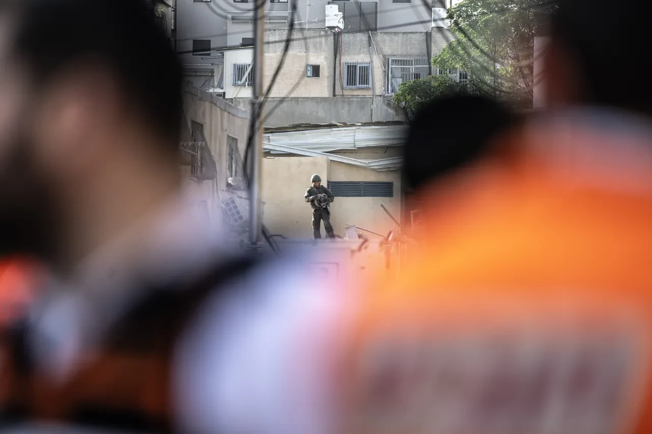 İran, gece boyu füze yağdırdı! İsrail sokaklarında büyük yıkım: Gün ağarınca ortaya çıktı