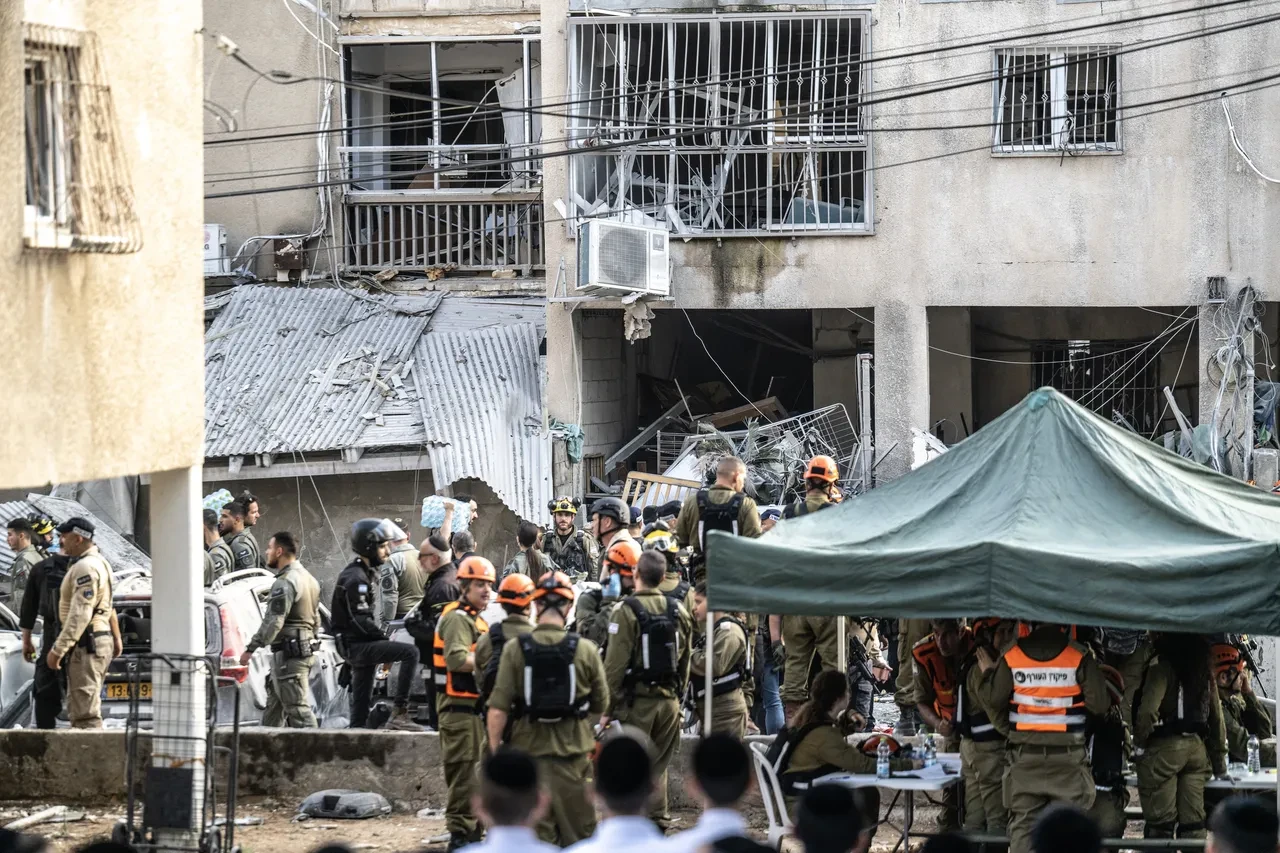 İran, gece boyu füze yağdırdı! İsrail sokaklarında büyük yıkım: Gün ağarınca ortaya çıktı