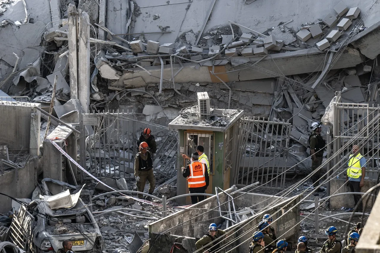 İran, gece boyu füze yağdırdı! İsrail sokaklarında büyük yıkım: Gün ağarınca ortaya çıktı