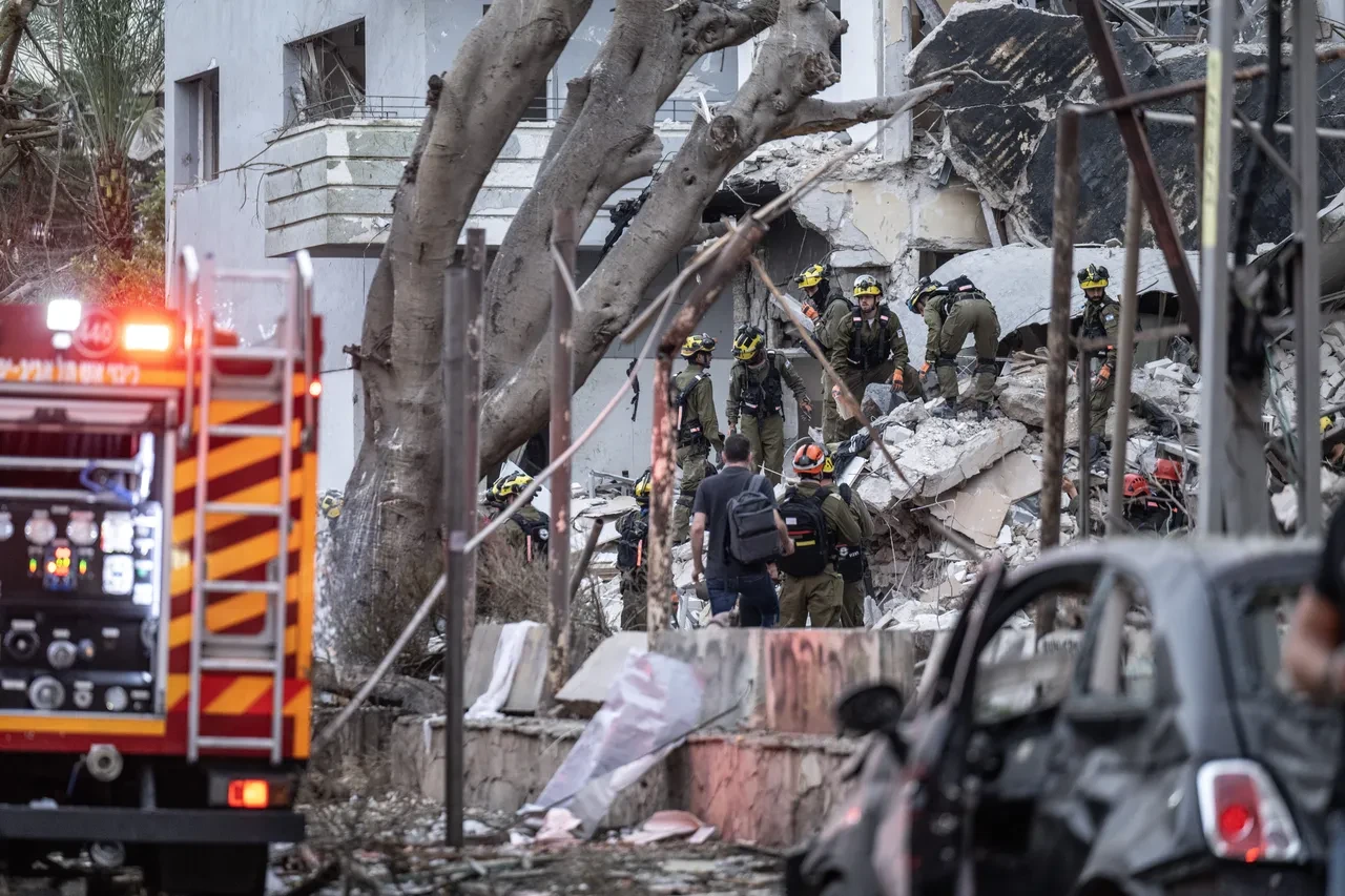 İran, gece boyu füze yağdırdı! İsrail sokaklarında büyük yıkım: Gün ağarınca ortaya çıktı