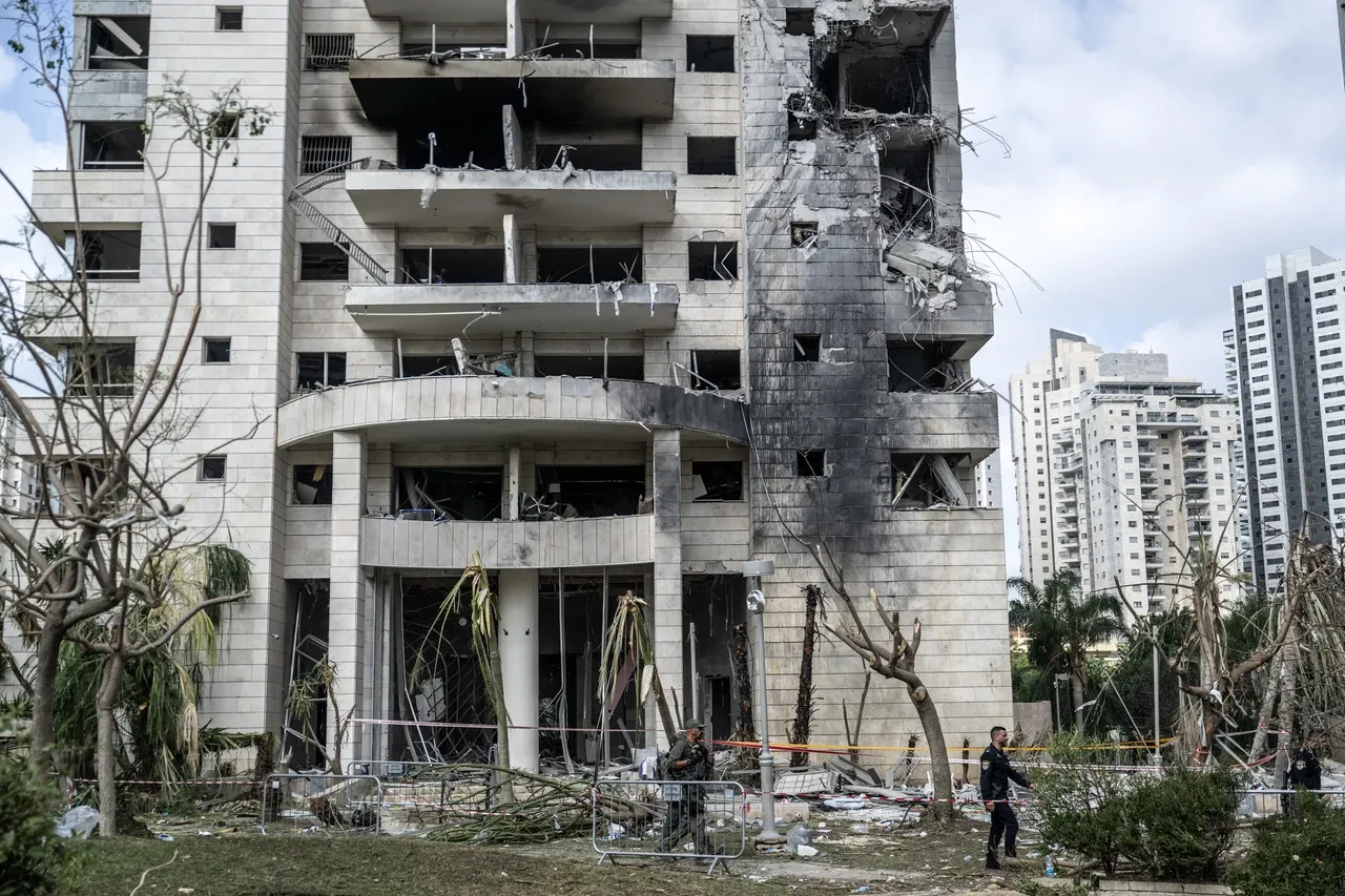 İran, gece boyu füze yağdırdı! İsrail sokaklarında büyük yıkım: Gün ağarınca ortaya çıktı