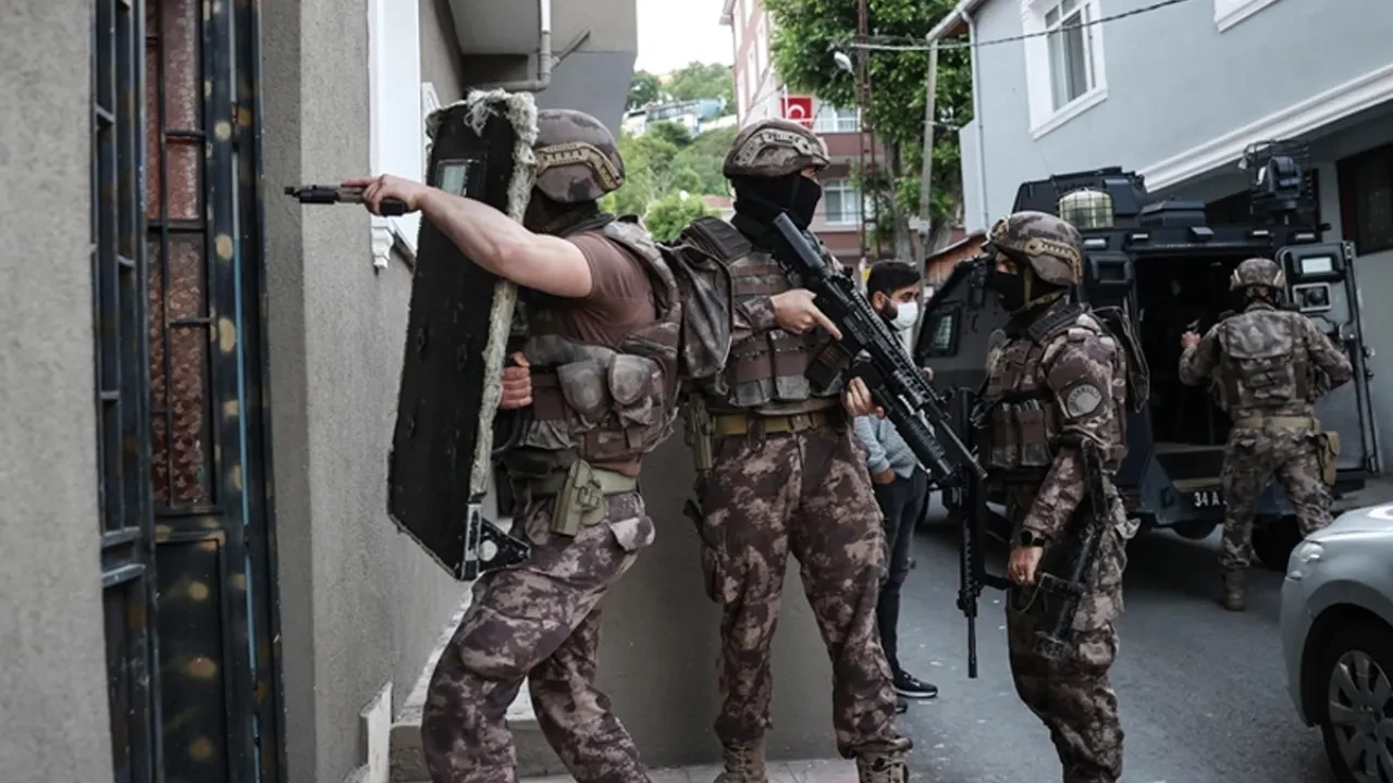 İstanbul'da DEAŞ operasyonu! Çok sayıda gözaltı var