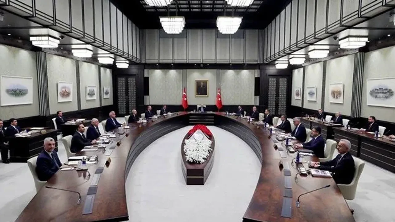 Kabine toplantısı başladı mı? Masada hangi konular var? 
