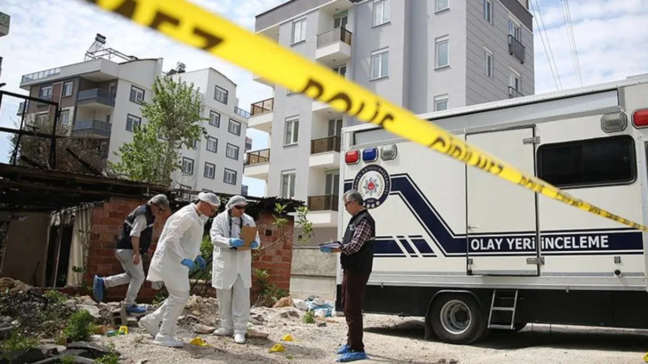 Köy kahvesinde kanlı buluşma! Husumetlisini bıçaklayarak katletti
