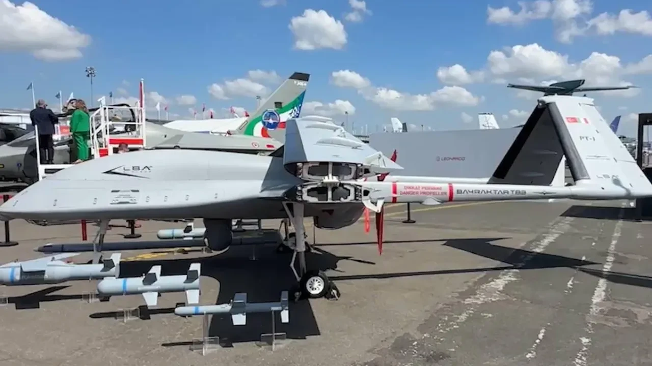 Milli SİHA'lar Paris AirShow'da dikkatleri üzerine çekti