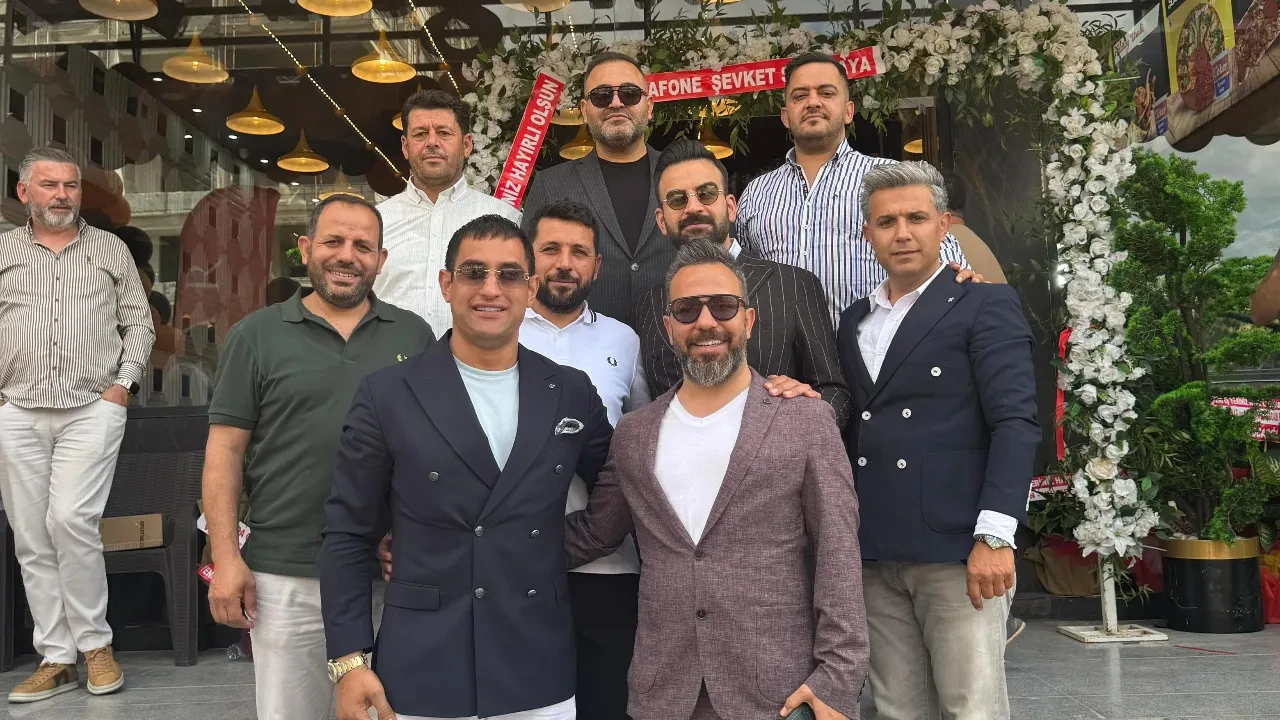 Beğendik Döner Halfeti’de yeni şubesini hizmete açtı