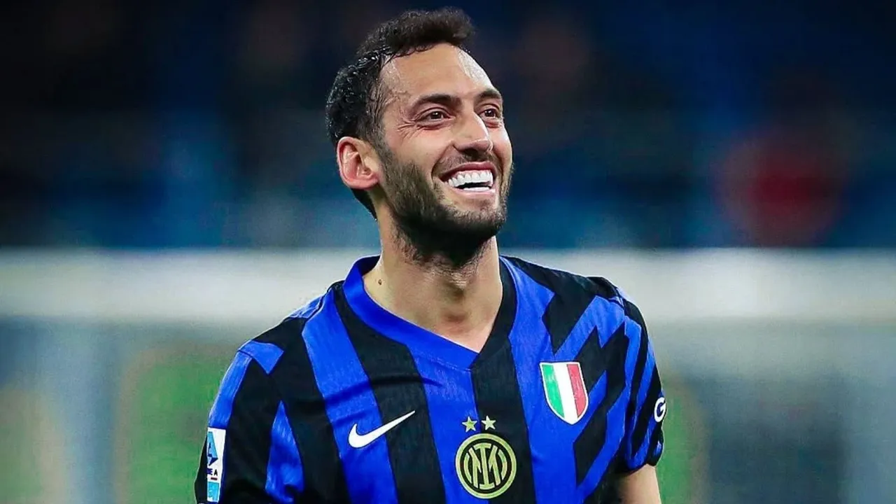Hakan Çalhanoğlu adım adım Galatasaray'a geliyor! Transferdeki tek engel için milli futbolcu devreye girdi