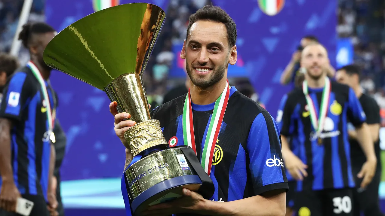 Hakan Çalhanoğlu adım adım Galatasaray'a geliyor! Transferdeki tek engel için milli futbolcu devreye girdi