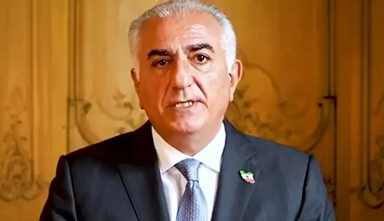 İran'ın devrik liderinin sürgündeki oğlu Pehlevi'den İran halkına ayaklanma çağrısı