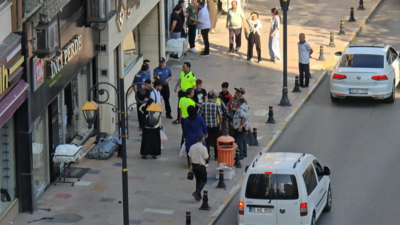 Karabük meydan muharebesi! Kadınlar saç saça baş başa birbirine girdi, polis zor ayırdı