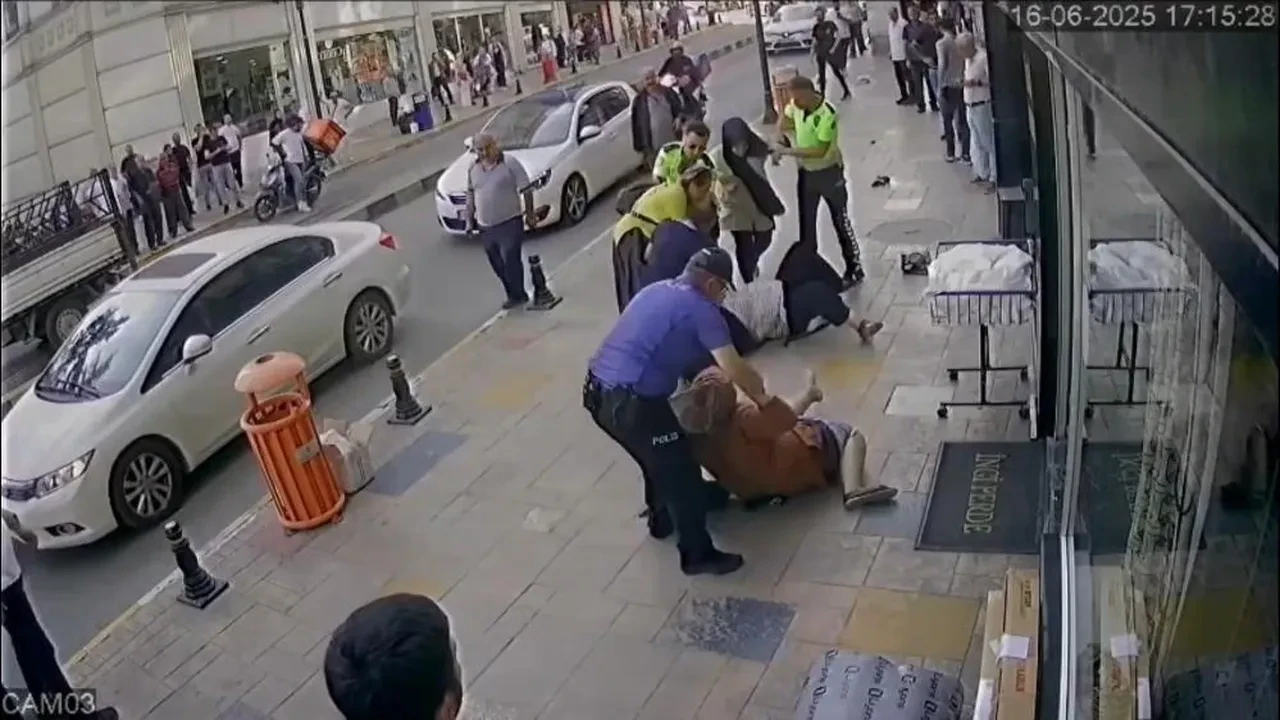 Karabük meydan muharebesi! Kadınlar saç saça baş başa birbirine girdi, polis zor ayırdı