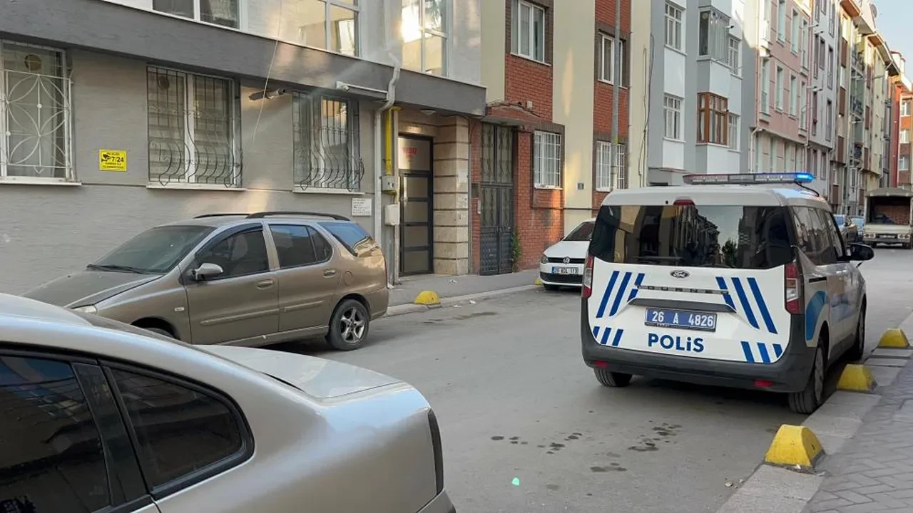 Kötü koku mahalleyi sardı, korkunç gerçek ortaya çıktı! 10 gündür haber alınamıyordu 