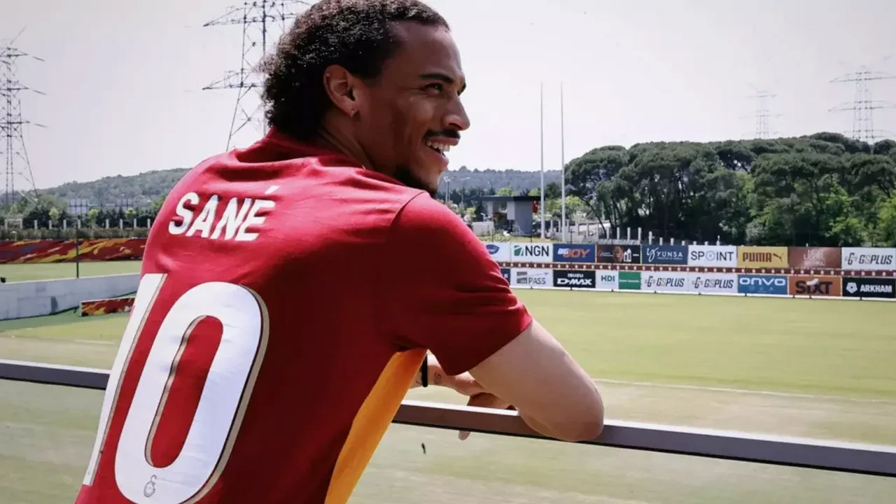 /spor/mesut-ozilden-leroy-sane-aciklamasi-yazildigi-gibi-degil-3227774