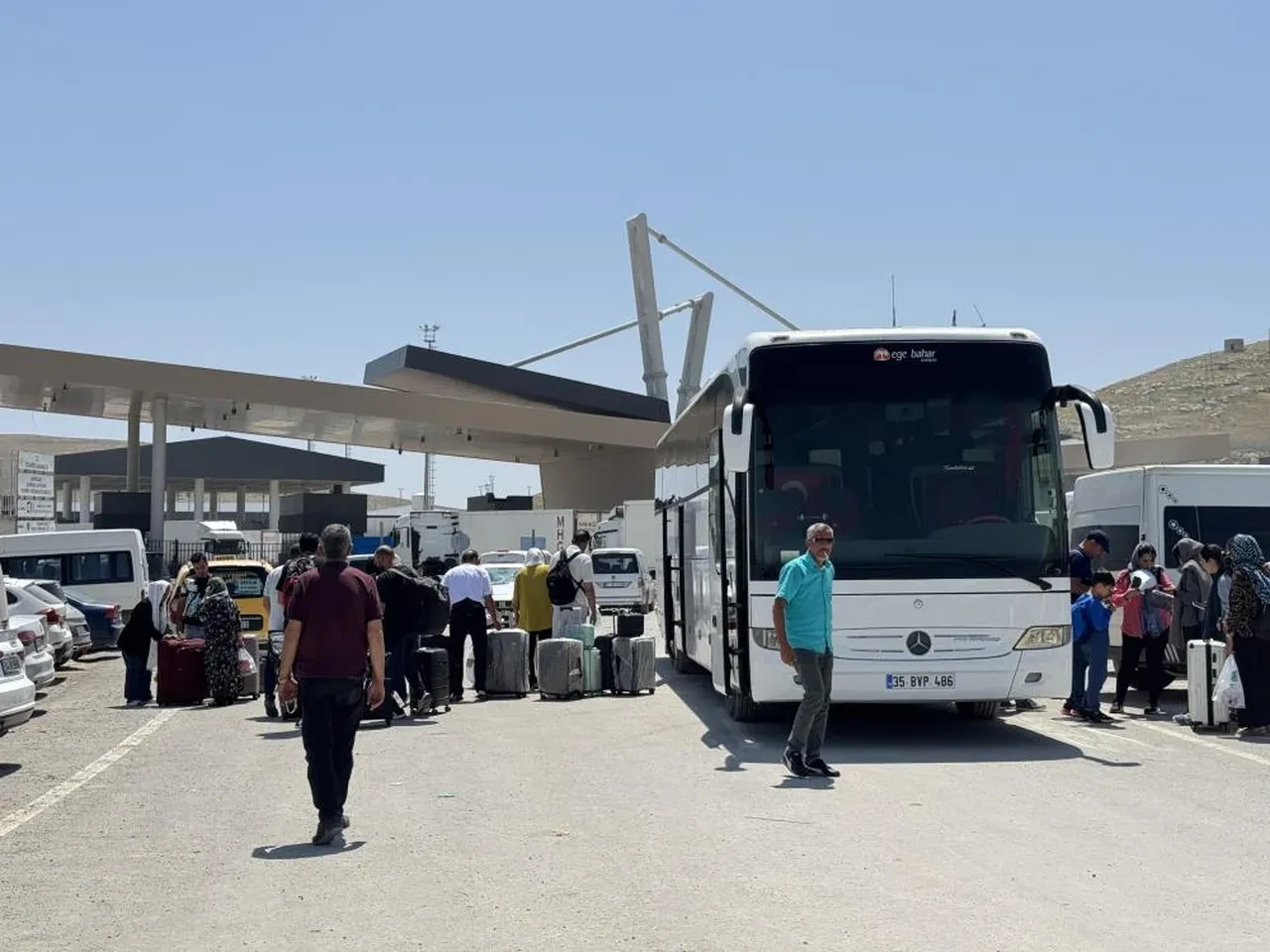 Turistleri savaş endişesi sardı! Rotalarını Türkiye'ye çevirdiler