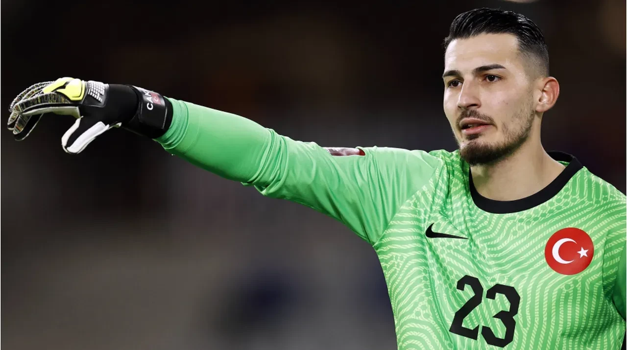 Uğurcan Çakır transferi için resmi açıklama geldi! Galatasaray ve Fenerbahçe ile anılıyordu