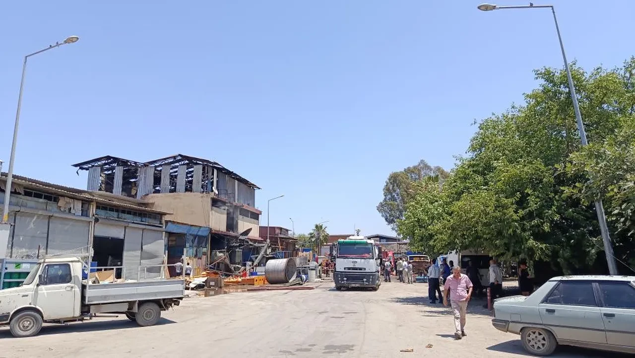 Adana'da iş yerinde korkutan patlama! Çok sayıda yaralı var