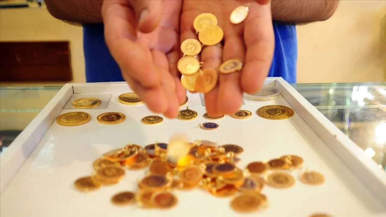 Altın hız kesmiyor! Gram altın, çeyrek altın ne kadar oldu? İşte 18 Haziran 2025 altın fiyatları