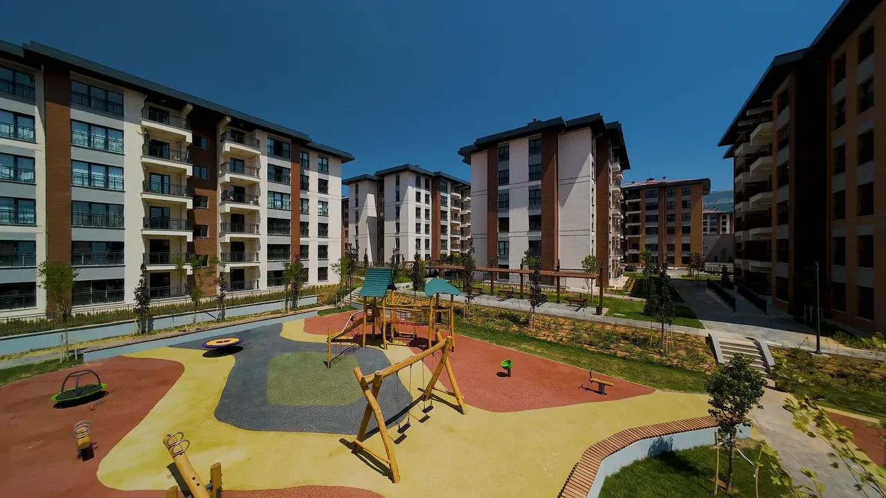 Anahtar teslimini Erdoğan ve Aliyev yapacak! 250 bininci deprem konutu için geri sayım