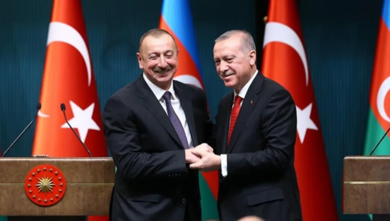 Anahtar teslimini Erdoğan ve Aliyev yapacak! 250 bininci deprem konutu için geri sayım